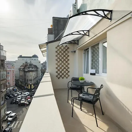 Daire Urban Dream With Views And Modern Comfort *