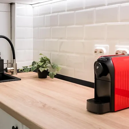 Urban Dream With Views And Modern Comfort