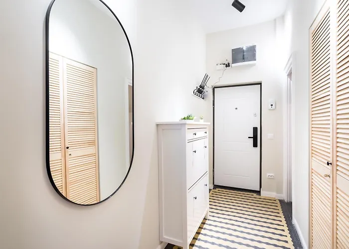 Urban Dream With Views And Modern Comfort